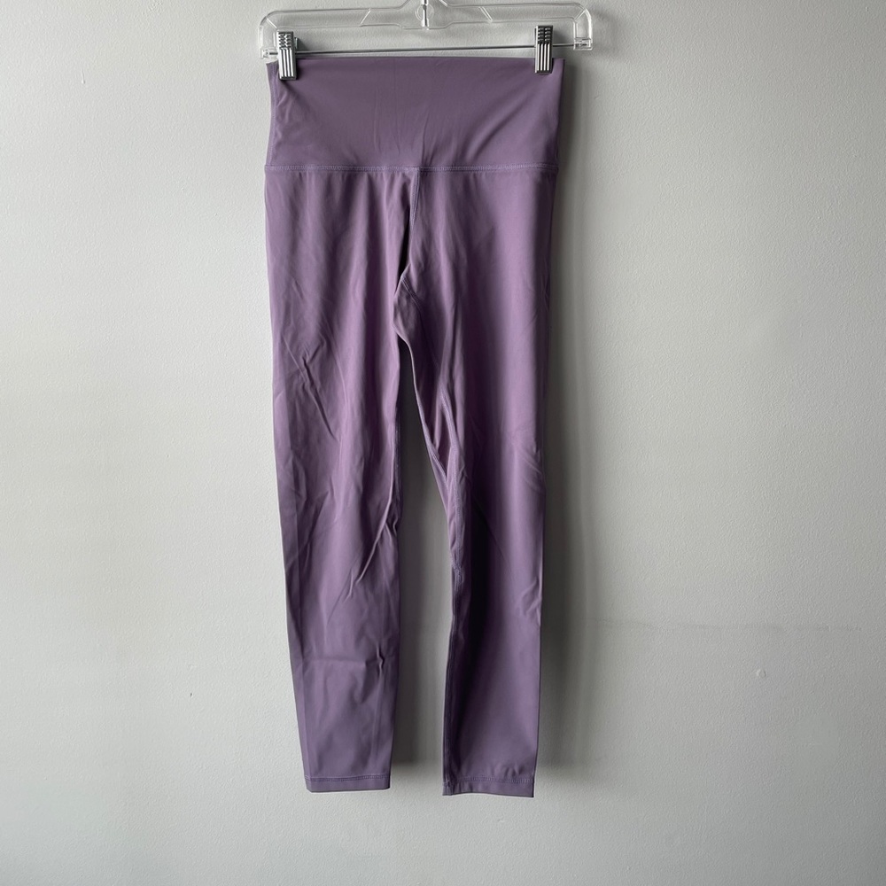 Lulu aligns purple size 6